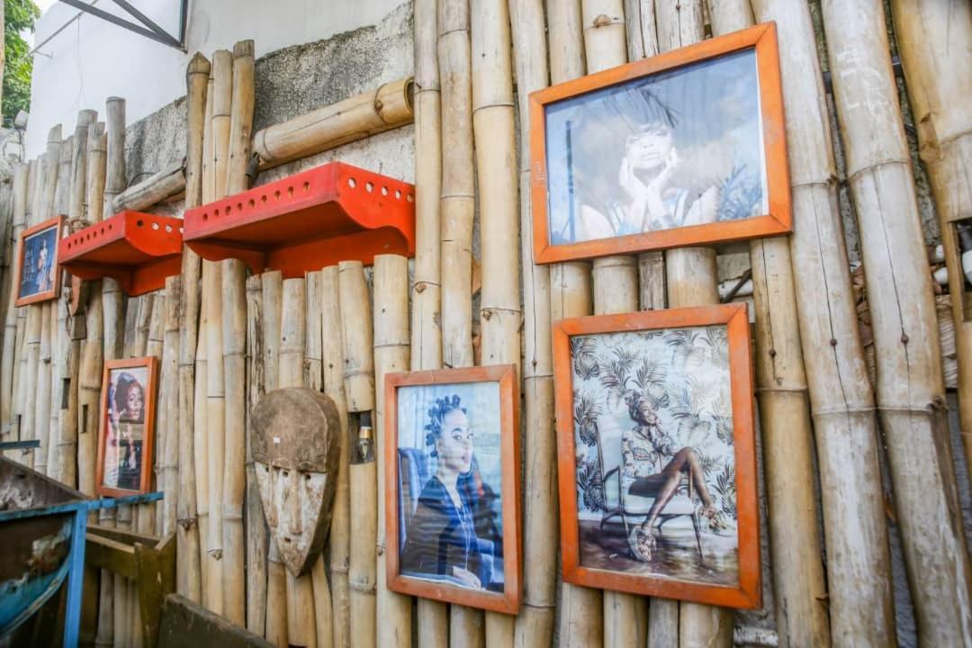 Отель Fiiaa Яунде Экстерьер фото